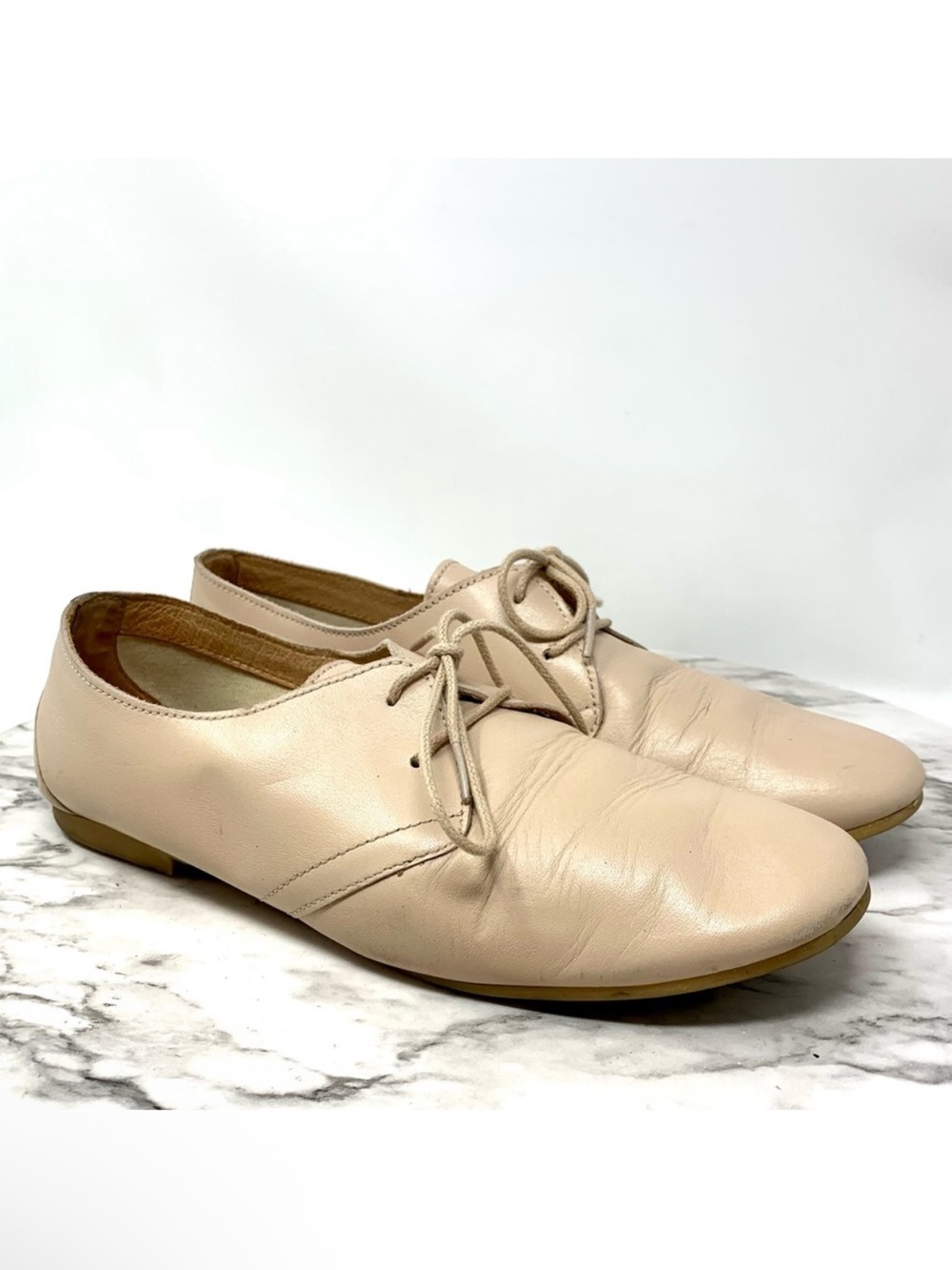 André Lace Up Oxford Leather Flats 37 Minimalist Classic Preppy Academia Neutral
